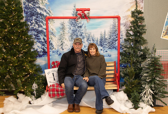 Holiday-2025-8