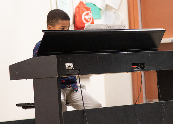 Holiday2025-Talent-8