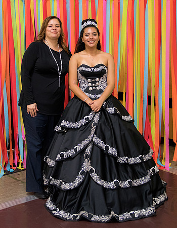Gabriela-Groups-051