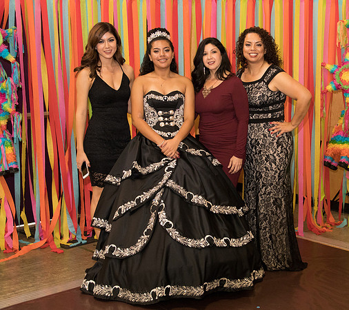Gabriela-Groups-048
