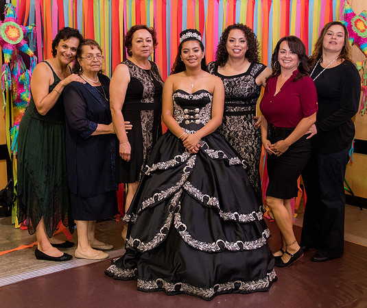 Gabriela-Groups-044