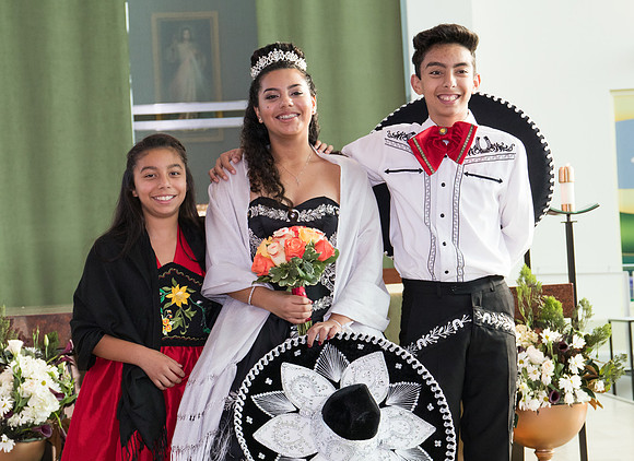 Gabriela-Groups-026