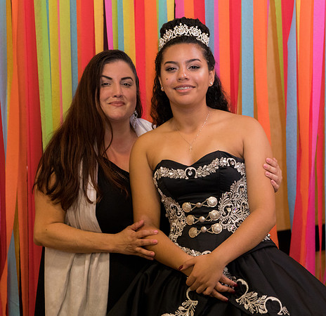 Gabriela-Groups-058