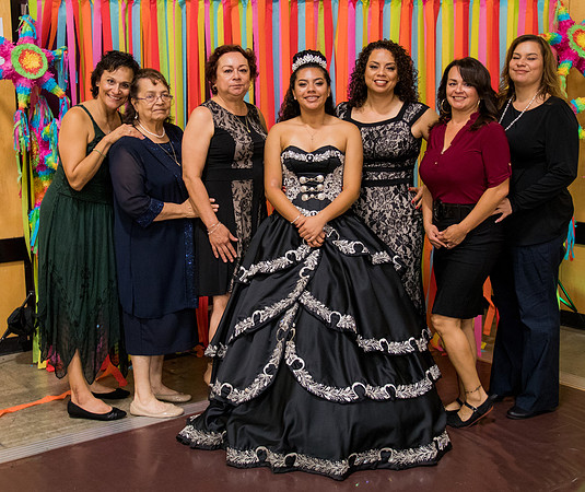 Gabriela-Groups-045