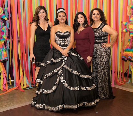 Gabriela-Groups-047